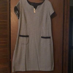 Talbots knit houndstooth dress in navy.